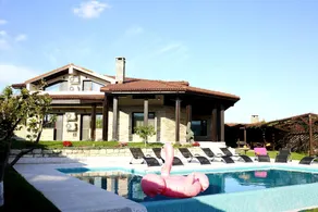 Villa Heaven Hills - Image 4