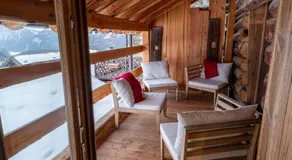 Cozy Rascard in the Alps with Stunning Views for a Peaceful Getaway in Valle d'Aosta, Italy - Image 4