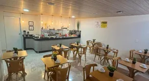 Veleiro Praia Hotel - Image 4