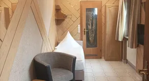 Central Hotel - Image 4