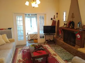 Amarynthos Guest House - Image 4