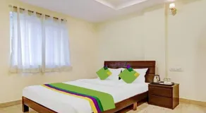 Hotel Aura Stays - Image 5