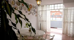 Casa Soleada Calle Tranquila Junto a FIBES - Image 2
