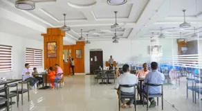 Hotel Sri Sierra - Image 3