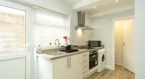 Heath House - Image 3