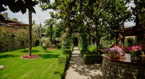 Real Scampis Hotel - Image 5