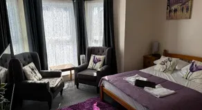 Willows Guest House - Image 2