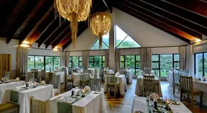 Champagne Castle Hotel - Image 5