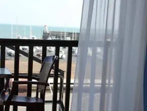 Hôtel du Port Bar Restaurant - Image 5