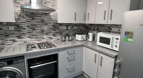 Mona's Home - Image 3