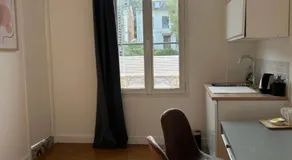 Chambre toute équipée - Image 3
