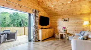 Cabin Hideaways - Image 2