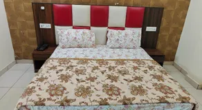 Hotel Esspee91 - Image 4