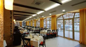 Royal Sun Holiday Apartments - Image 5