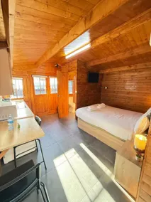 Intimate and exclusive attic cabin with jacuzzi - Image 2