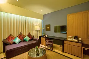 Luxury 1 Bedroom Suite Room #FN33 - Image 4