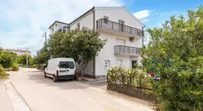 Amazing Apartment In Kastel Kambelovac With House Sea View - Image 5