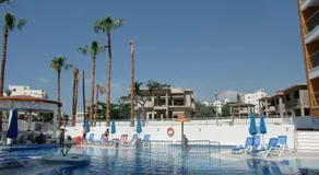 Captain Pier Hotel - Image 3