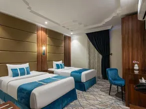 The Palace Hotel Suites - Image 4