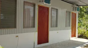 LR Hostel and Cafe - Image 4