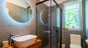 Flexible SelfCheckIns 94 - Zagreb - Studio Apartment - WIFI - Image 2