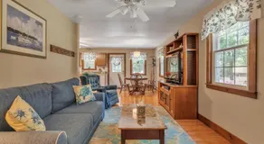 Cozy Bungalow Just Minutes from Mystic, Westerly Beaches, Boating and Casinos! bungalow - Image 2