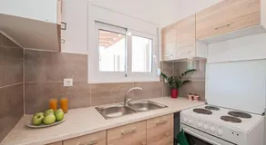 Giannis Place - Image 3