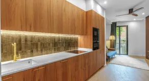 Lux Apartment Parking Included - Image 4