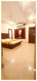 Sea Beach Side Hotel Goroomgo Sea Queen Puri with Premium Room - Image 2
