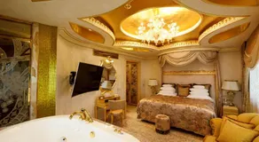 King's Resort - casino and hotels - adults only - Image 2