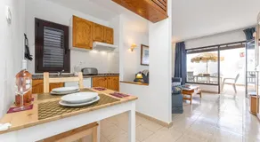 Apartamentos las Lilas - Image 4