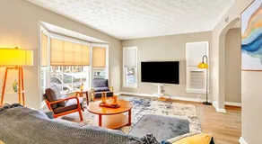 South Euclid 3BR Cozy Home - Image 2