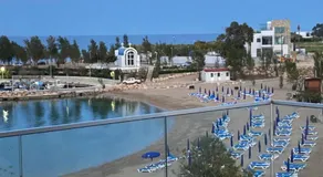 Trident Beach Apartment - Image 3