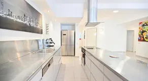 Peaceful 3BR near Frishman Beach by HolyGuest - Image 2