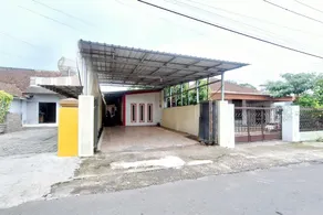 RedDoorz at Victoria Hotel near Stasiun Blitar - Image 3