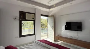Abhiraj residence aravali view - Image 2