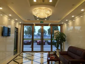 GreenTree Inn Shanghai Outlets National Convention Centre XuLe Road Shell Hotel - Image 4