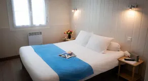 Hotel Du Port - Image 2