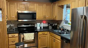 The Grindle Bridge Cabin - Image 3