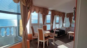 Family Hotel Paros - Image 3
