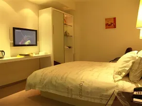 Tomolo Hotel Wuzhan Branch - Image 5