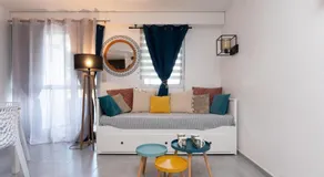 Ty Avel - Image 2