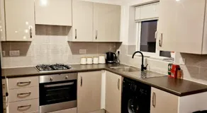 Entire 3 bedroom luxurious house, Wigan , Manchester - Image 4