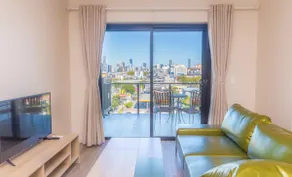 N. Stylish 2bedroom Penthouse + Studio - Image 2