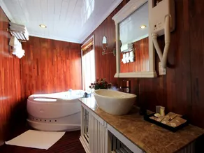 Signature Halong Cruise - Image 2