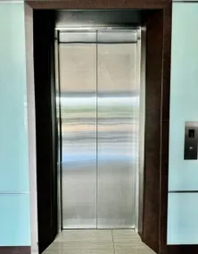 Chariton Hotel Nusa Bestari - Image 4