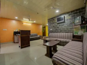 OYO 16002 Hotel Shaan - Image 2