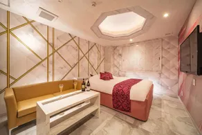 HOTEL the QUEEN - Image 2