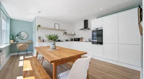Lark Lane Hideaway - Image 5