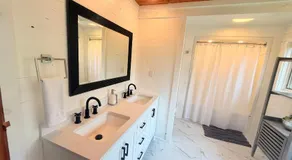 Thanu Shack - Image 2